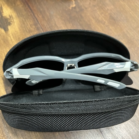 Polarized Fishing Sunglasses with Anti-Lost Strap 
New condition - Picture 2 of 9